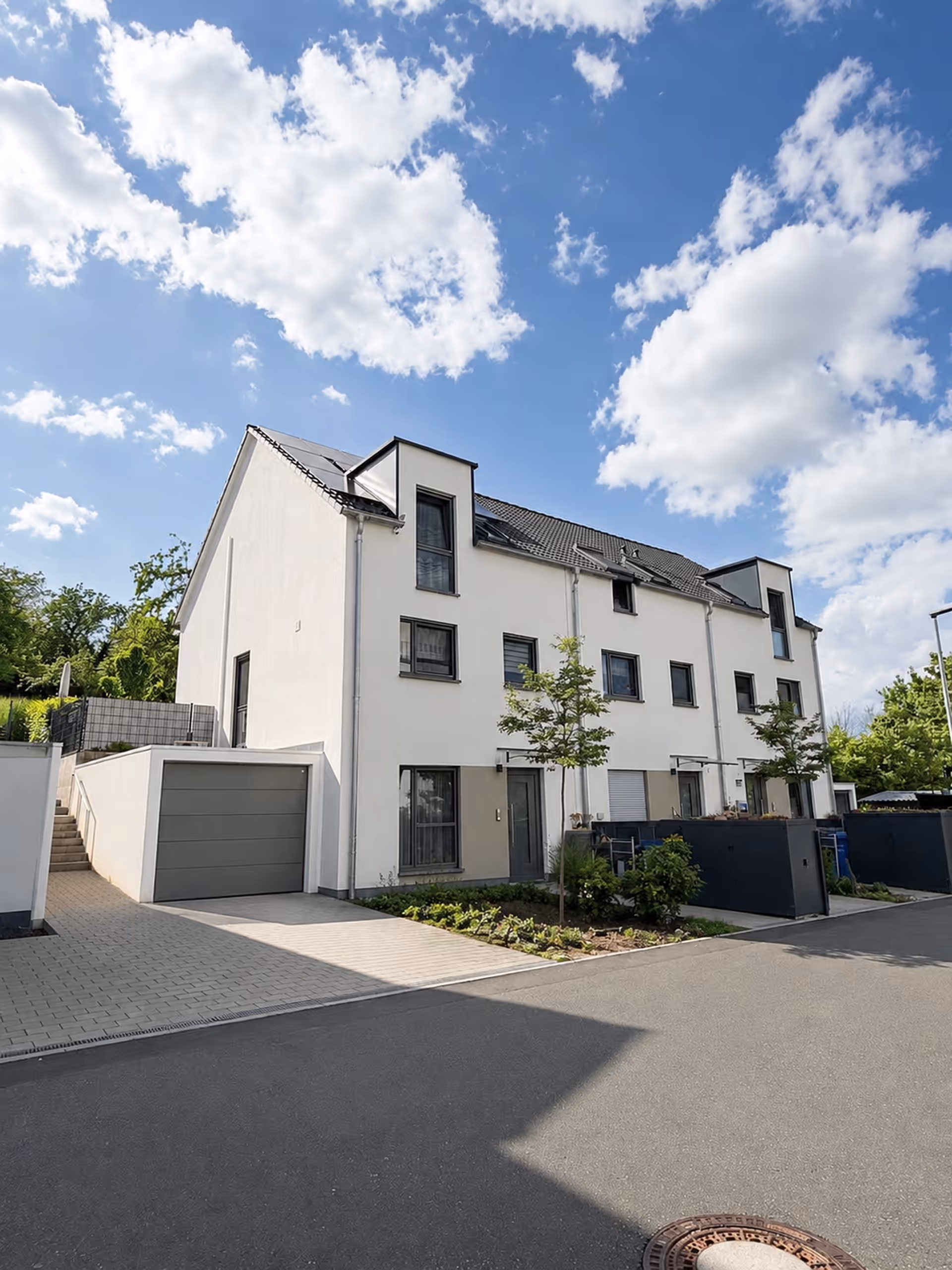 11 Wohnungen im Mehrfamilienhaus in 61137 Schöneck